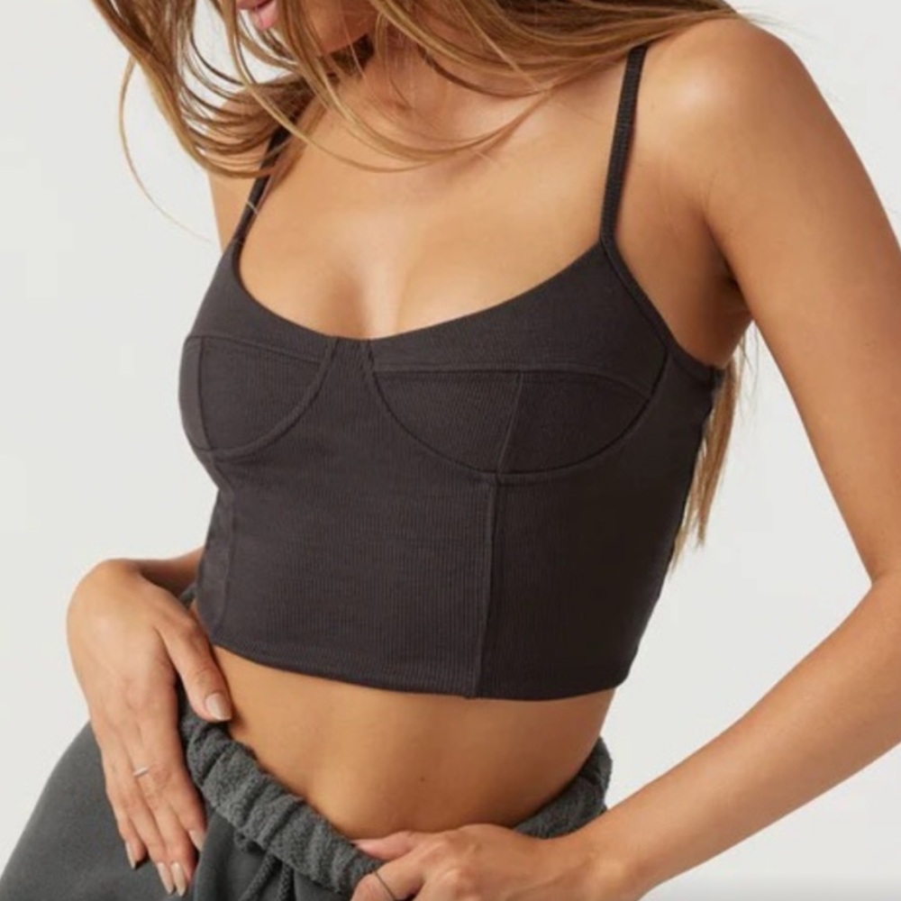 Women's Black Ribbed Crop Top